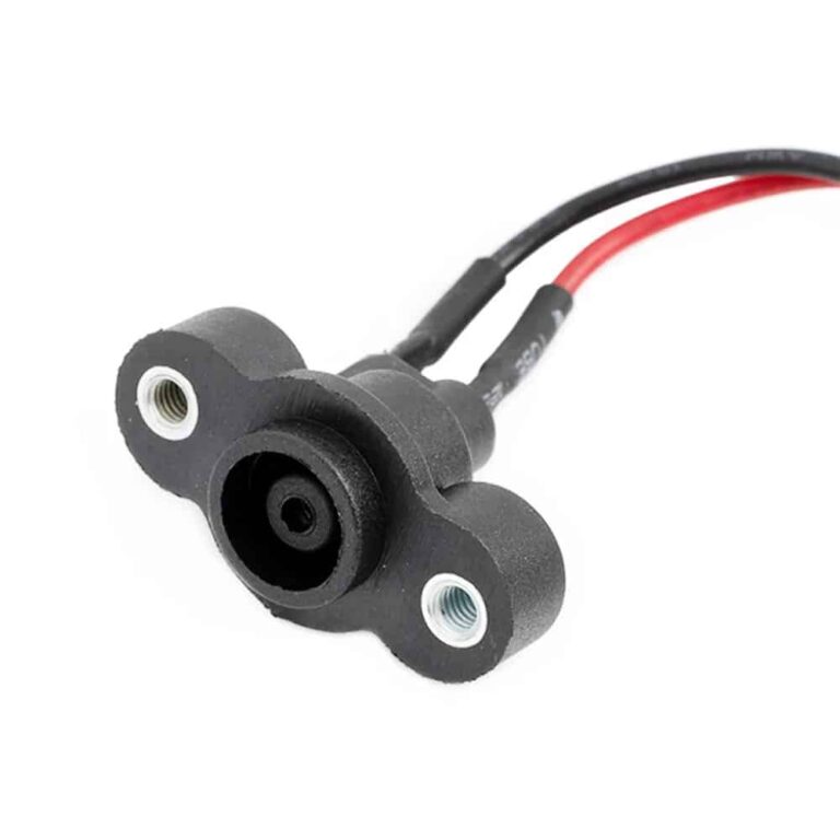 Port-de-charge-d-alimentation-po (1)