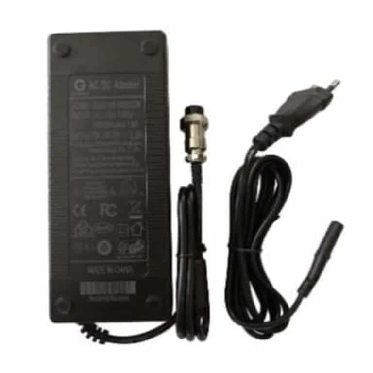 chargeur trottinette 54.6v 3P GX16 12.44 mm